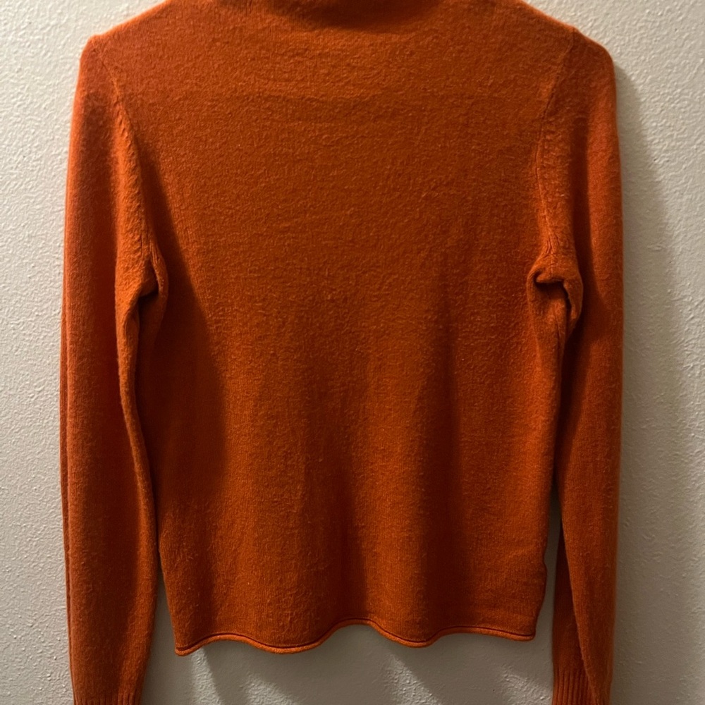 Cyrus Women's Vibrant Orange Turtleneck Sweater